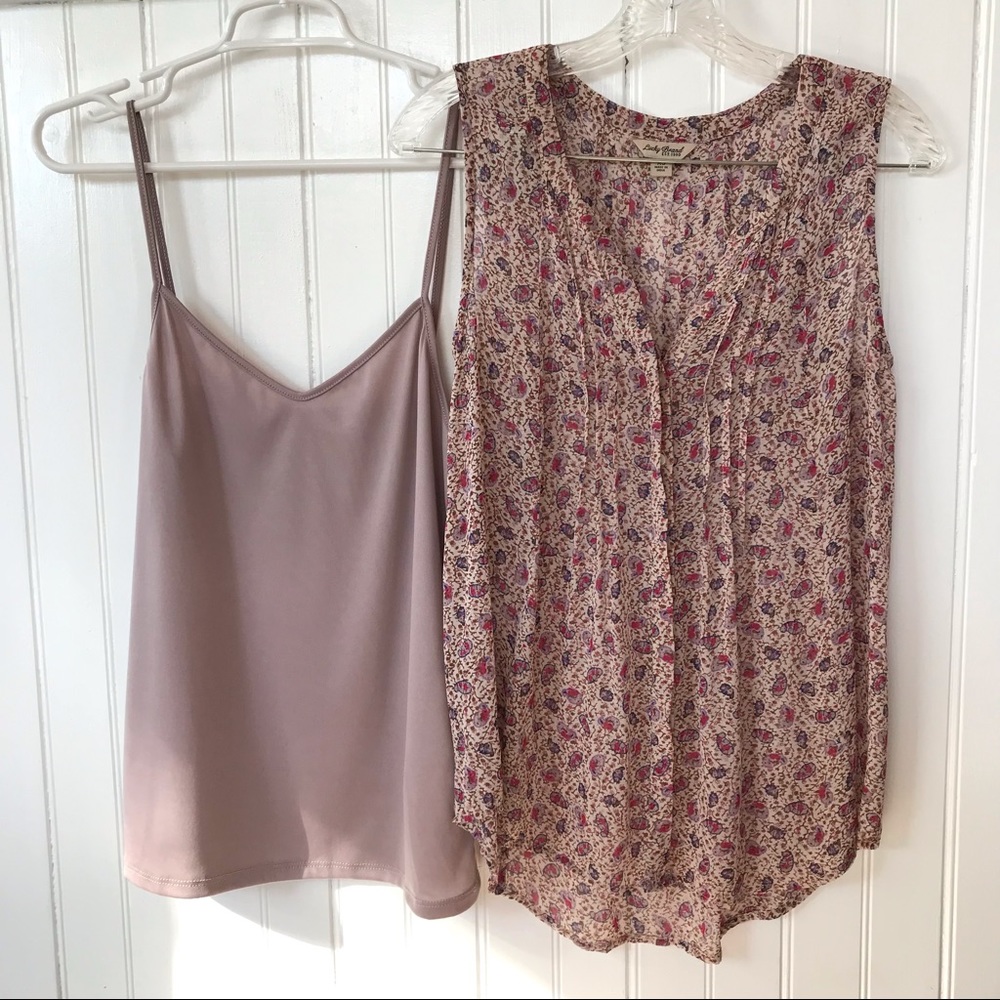 Lucky Brand chiffon printed blouse with matching solid polyester cami, size XS